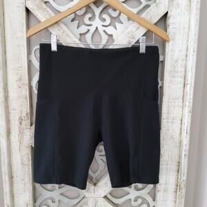 MNY Women's Large Stash Pocket Cotton Athletic Shorts in Black